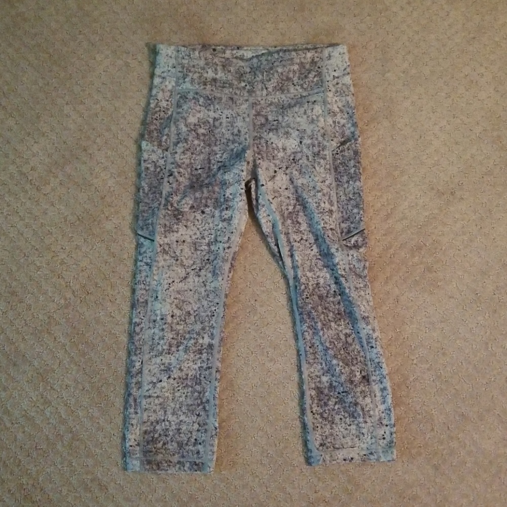 Lululemon print high rise capris